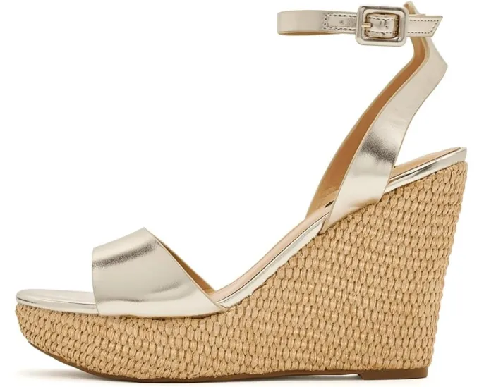 Босоножки Nine West Hanlow на танкетке черные