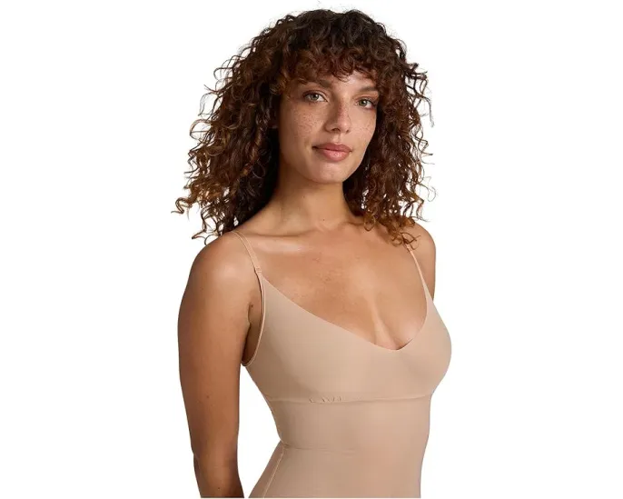 Комбинация Commando Featherlight Control Full Slip с регулируемыми бретелями