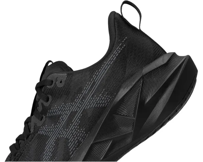 Кроссовки ASICS Novablast 5 с амортизацией FF BLAST MAX и экологичной стелькой