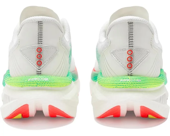 Беговые кроссовки Saucony Endorphin Azura с пеной PWRRUN PB и технологией SpeedRoll
