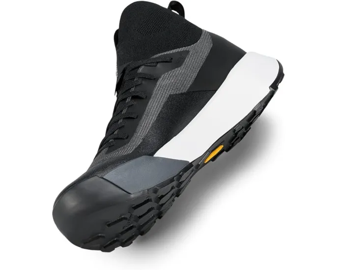 Легкие треккинговые ботинки Arc'teryx Vertex Speed с нейлоновым верхом