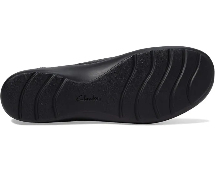 Слипоны Clarks Cora Daisy с декоративным ремешком и стелькой OrthoLite