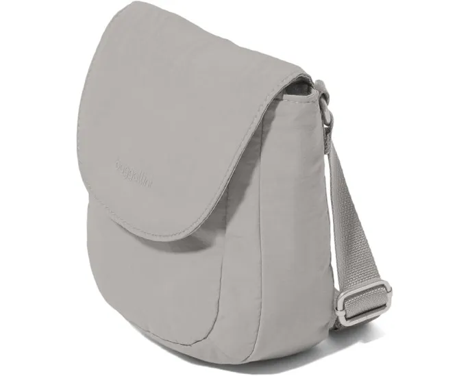 Мини кроссбоди Baggallini Swift Flap с RFID защитой и магнитной застежкой