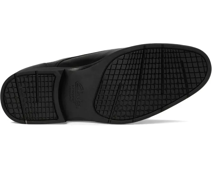 Туфли Clarks Steadwell Cap из махагоновой кожи с комфортной стелькой