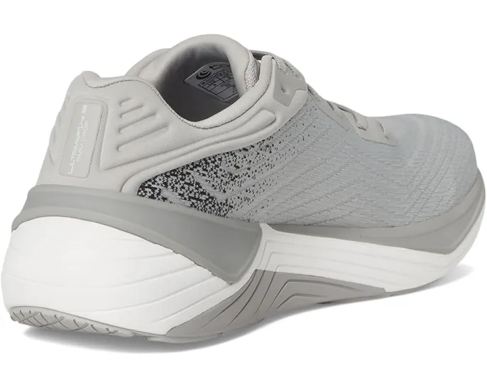 Трейловые кроссовки Topo Athletic Ultrafly 5 с подошвой Vibram Megagrip