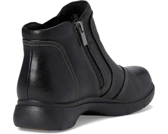 Ботильоны Clarks Certina Joy с эластичной вставкой и молнией сбоку