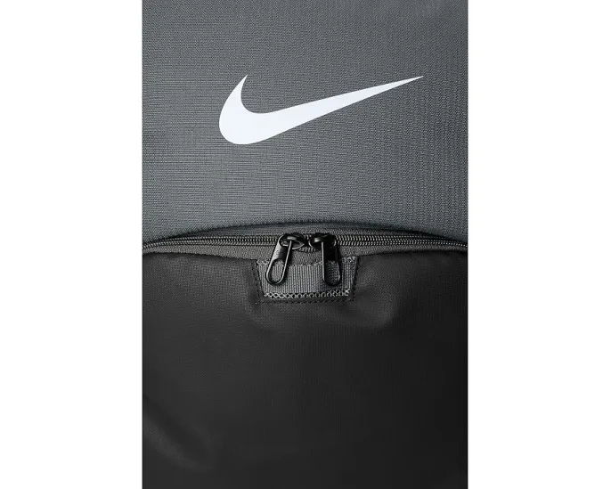 Спортивный рюкзак Nike Brasilia 9.5 на 30 литров с вентилируемым карманом