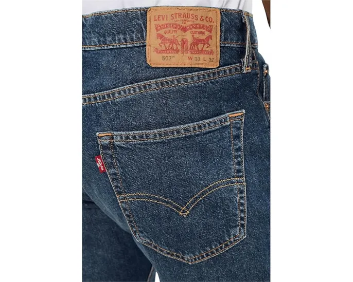 Джинсы Levi's 502 Taper с зауженным кроем и классическим пятикарманным дизайном