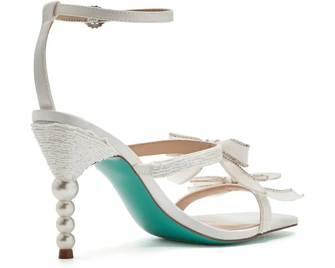 Туфли Sammy от Blue by Betsey Johnson с жемчужными деталями на каблуке