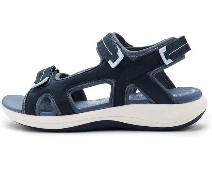 Сандалии Clarks Cloudsteppers Mira Free с мягкой стелькой Cushion Soft и ремешком на липучке