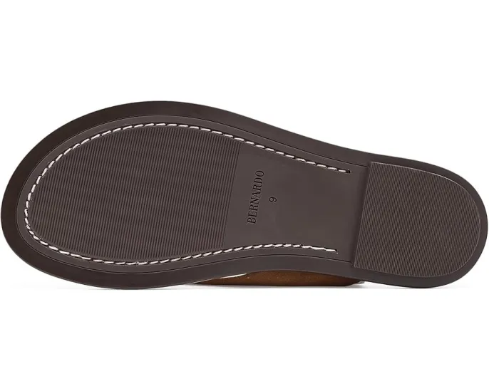 Сандалии Bernardo Salt из замши с ремешком между пальцев