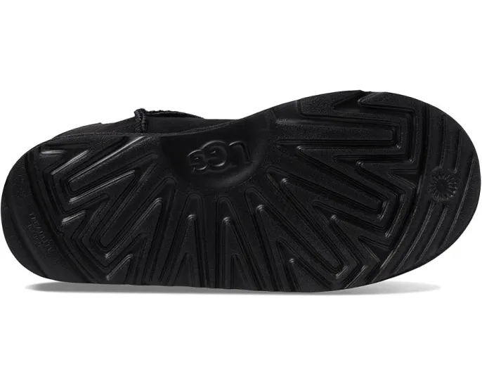 Угги UGG Kids Classic II для детей из овчины с подошвой Treadlite