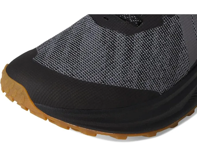 Трейловые кроссовки KEEN Roam с широкой передней частью и амортизацией