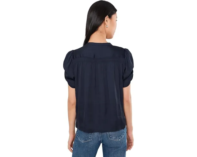 Блуза Diego от Paige из экоматового атласа с V-образным вырезом