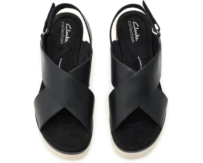 Сандалии Diaz Cross Clarks на среднем клине с мягкой кожей и регулируемым задним ремешком