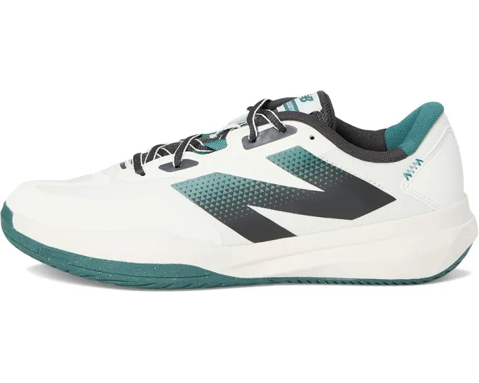 Теннисные кроссовки New Balance 796v4 с промежуточной подошвой FuelCell и защитой от истирания