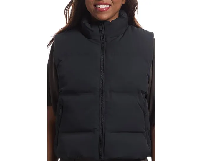 Жилет TravisMathew Moontide Bonded Vest с воротником-стойкой и карманами на молнии