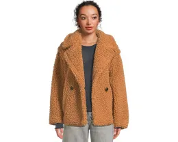 Короткое плюшевое пальто UGG Gertrude с воротником и двумя рядами пуговиц