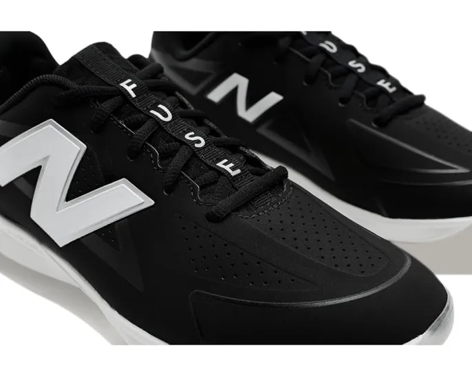 Софтбольные бутсы New Balance Fuse V5 Molded с литой подошвой для игры на любом покрытии
