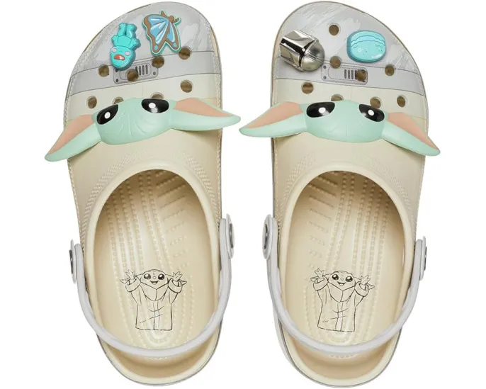 Кроксы Crocs Star Wars Classic Clog с тематикой Звездных Войн и съемными значками