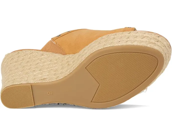 Сандалии Yari на танкетке в стиле эспадрильи от Journee Collection