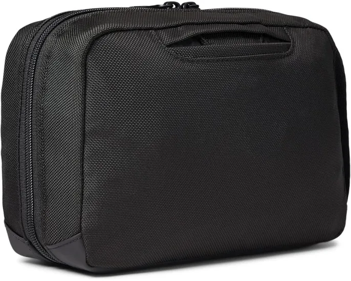 Дорожная косметичка Tumi Response из баллистического нейлона