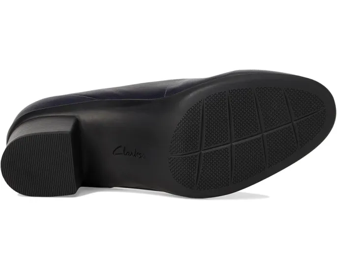 Туфли-лодочки Clarks Shaya Poppy с квадратным каблуком и миндальным носком
