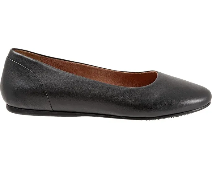 Балетки SoftWalk Shiraz из мягкой кожи