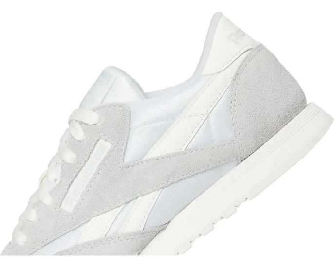 Кроссовки Reebok Classic Nylon с текстильным верхом и резиновой подошвой