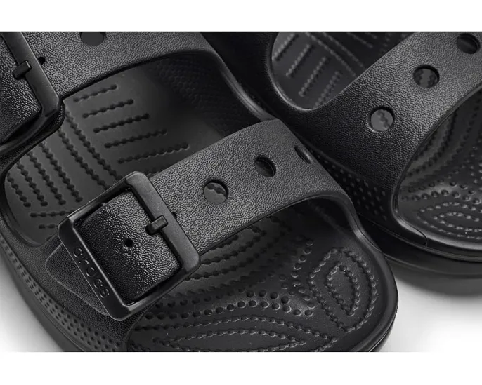 Сандалии Saturday от Crocs с глубокой стелькой и возможностью персонализации