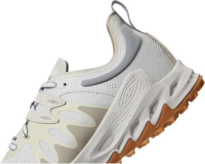 Легкие кроссовки KEEN Zionic Speed для активного отдыха