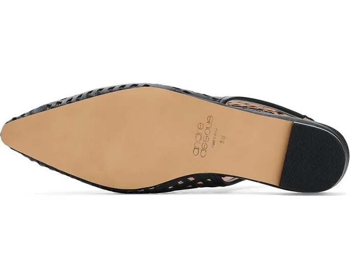 Босоножки-танкетки Andre Assous Brielle с перфорацией и резиновой подошвой