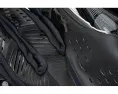 Футбольные перчатки Under Armour Blur с надежным сцеплением