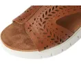 Сандалии David Tate Moda на платформе с лазерной перфорацией