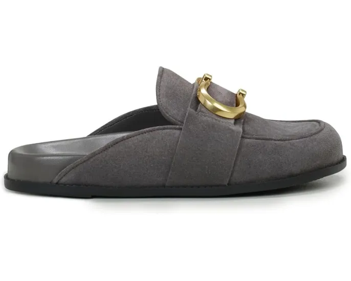 Балетки Vince Camuto Junnie из замши с металлической фурнитурой