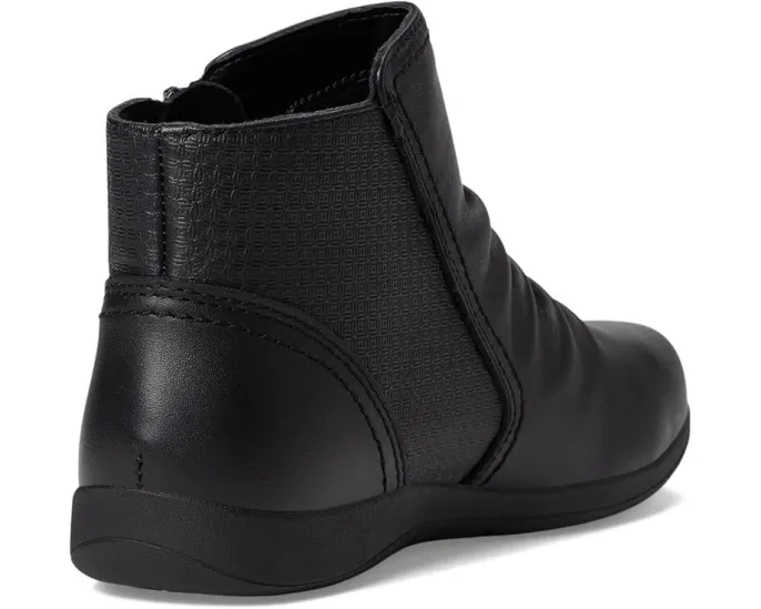 Рабочие ботинки Rockport Daisey Work с защитным носком и влагоотводящей подкладкой