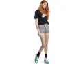 Футболка Nike Sportswear Essential Club с укороченным кроем и логотипом
