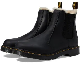 Челси Dr. Martens Leonore с искусственным мехом и классической подошвой