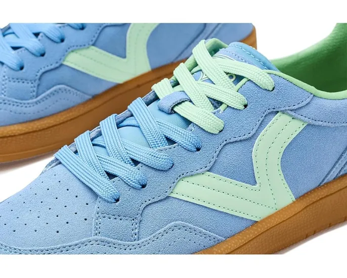 Кроссовки Victoria Smash из мягкой замши на резиновой подошве