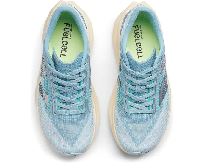 Беговые кроссовки New Balance FuelCell Rebel v4 с пеной FuelCell