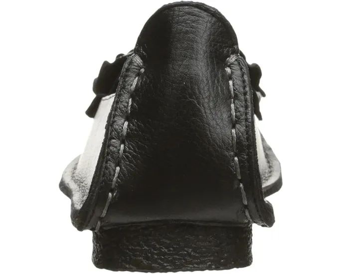 Туфли L'Artiste by Spring Step Dezi из натуральной кожи с декоративным цветком