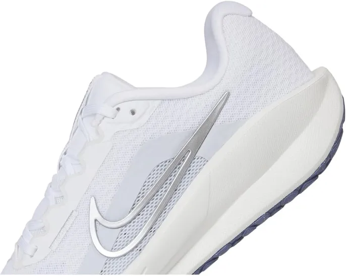 Кроссовки Nike Downshifter 13 с обновленной амортизацией для бега