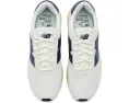 Кроссовки New Balance 370 в винтажном стиле