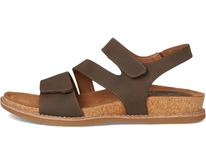 Сандалии Gibbs от EuroSoft на клиновидном каблуке с двумя ремешками