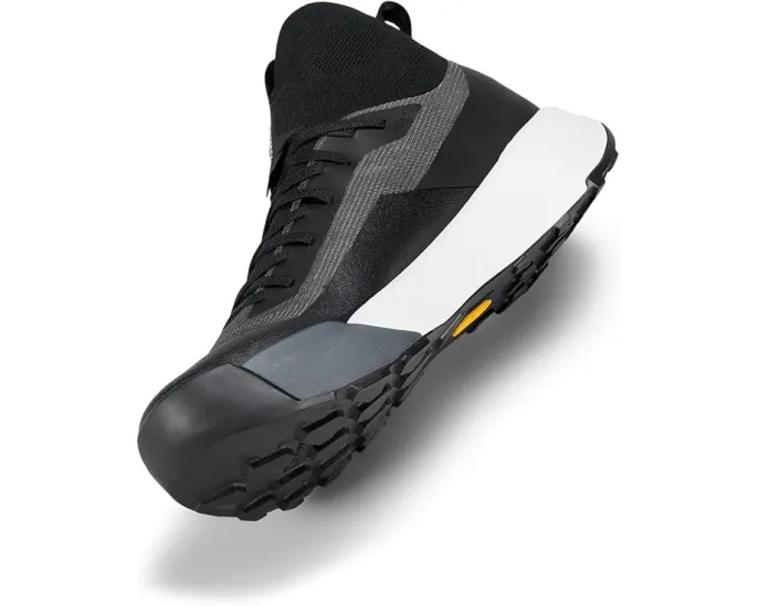 Треккинговые ботинки Arc'teryx Vertex Speed с двухплотностной подошвой
