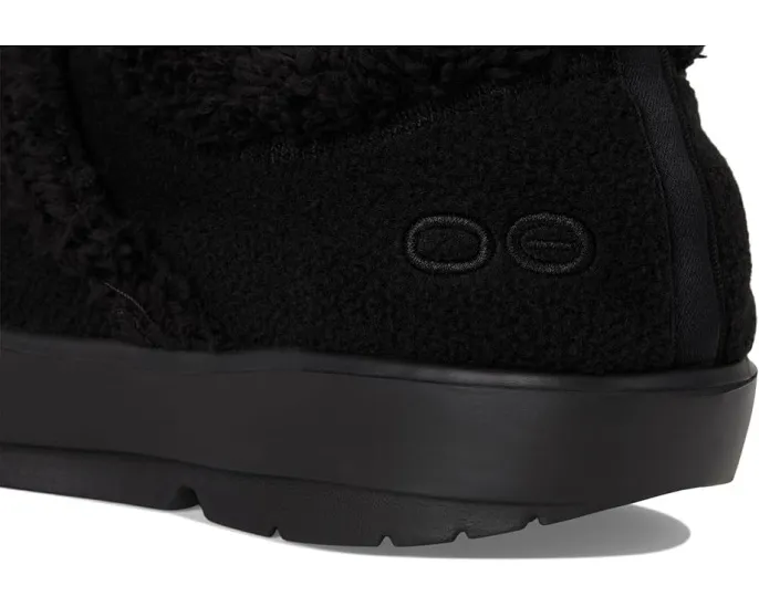 OOFOS OOcoozie Low с технологией OOfoam и воротником из искусственной овчины