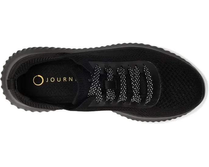 Кроссовки Brena на шнурках с трикотажным верхом и круглым носком