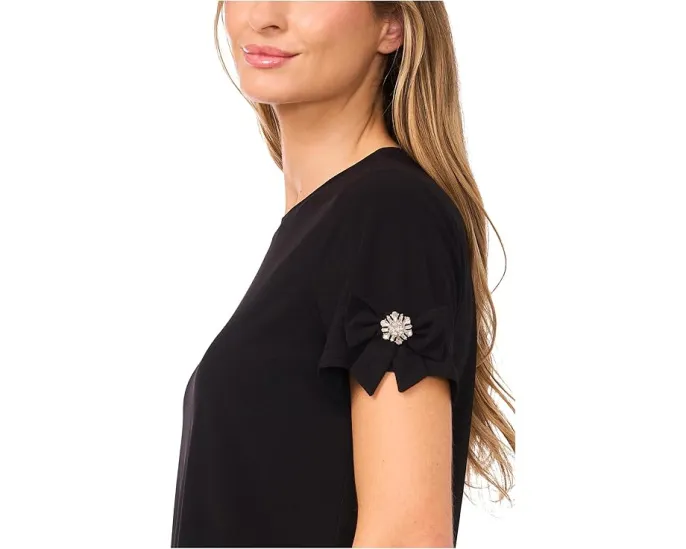 Топ CeCe с короткими рукавами и бантами на рукавах из трикотажа