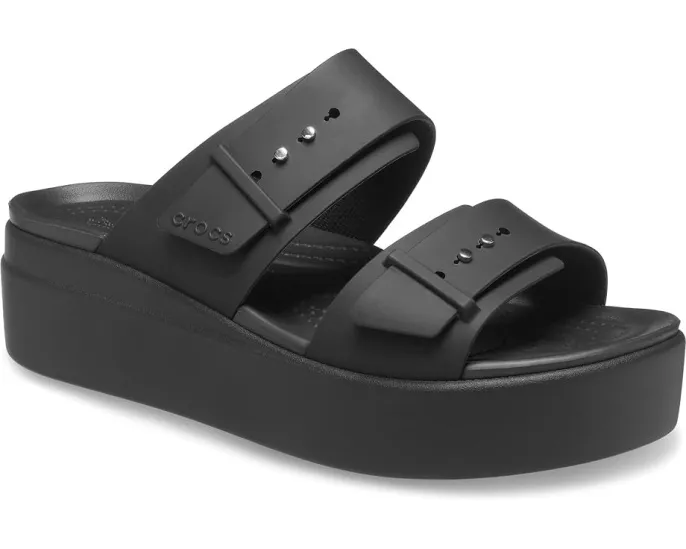 Сандалии Crocs Brooklyn Buckle Low Wedge с платформой и пеной LiteRide