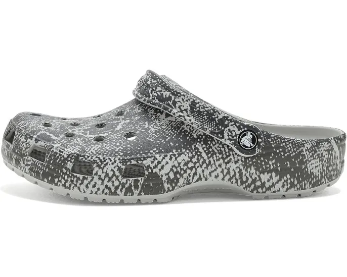 Классические сабо Crocs с сезонным принтом на платформе